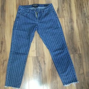 Lucky patterned skinny jeans